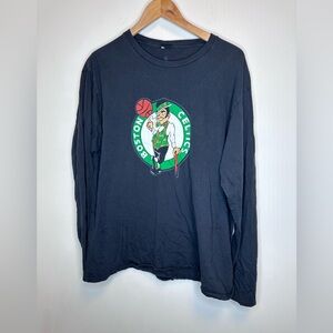 Celtics 11 Irving Fanatics Black NBA Logo Shirt